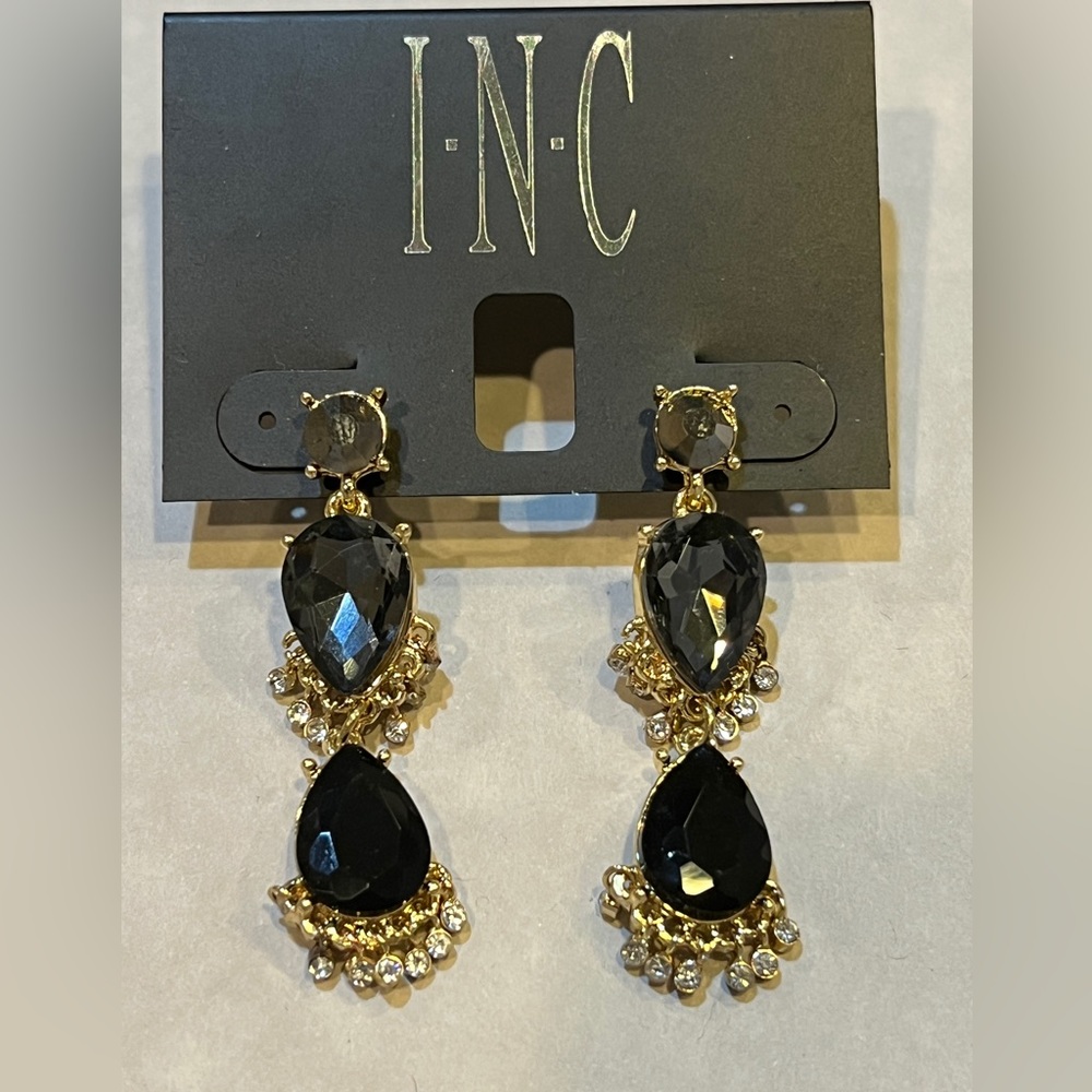 🖤 NWT! INC Black Tear Drop Earrings